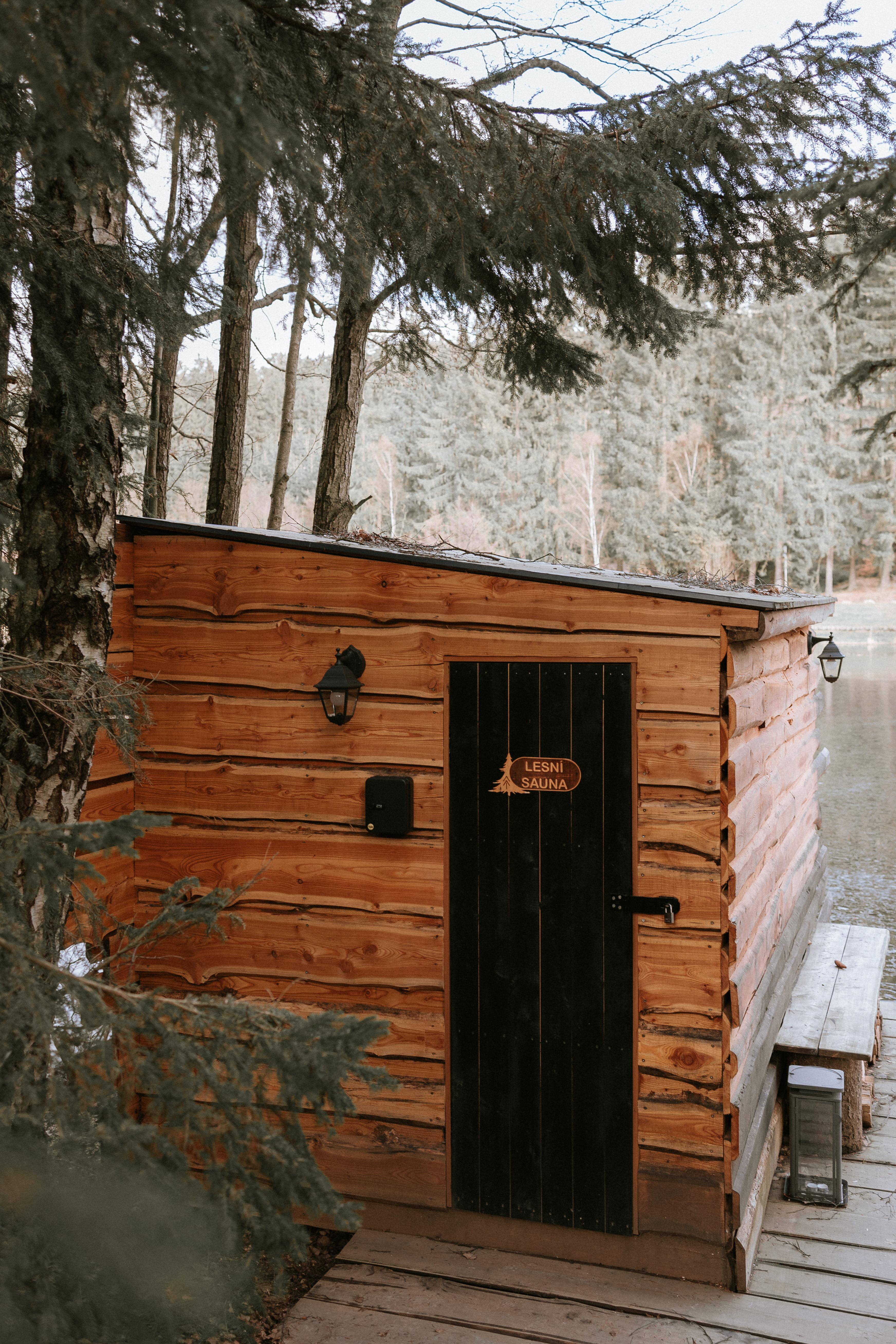 Lesni sauna venku